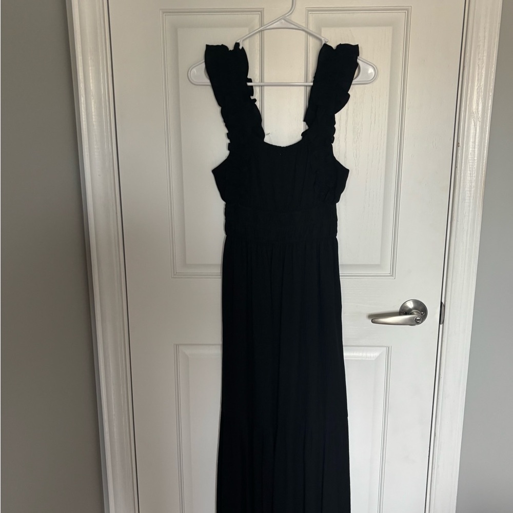 Elegant Black Ruffled Maxi Dress